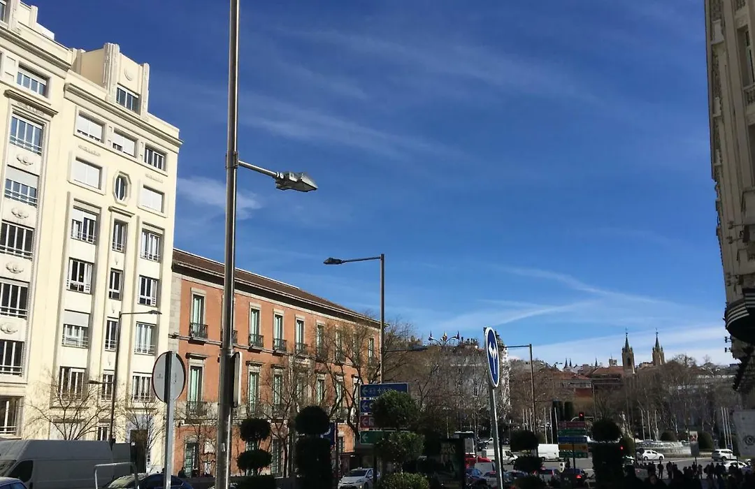 Smart Plaza De Las Cortes-1